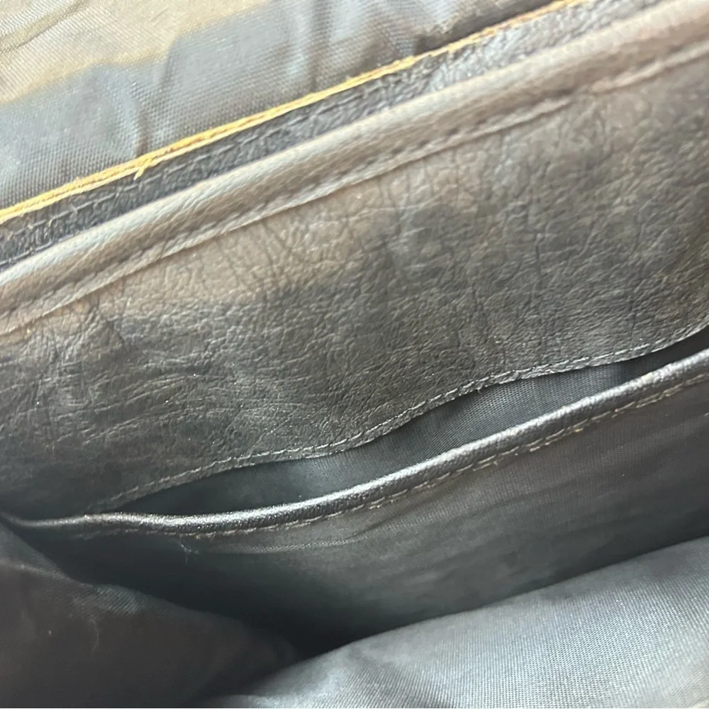 Gutsy Nomad Black Leather Bag
